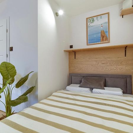 Apartament 4 Pory Roku Przy Plazy Z Widokiem Na Morze グディニャ エクステリア 写真