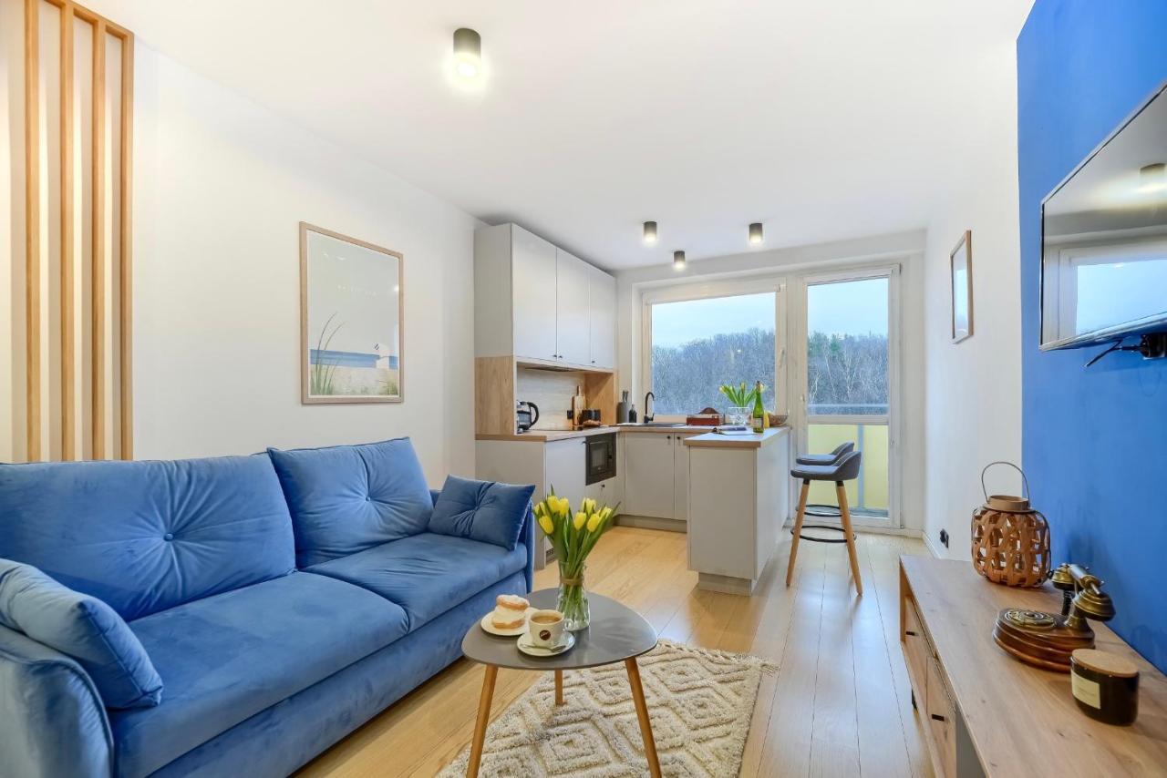 Apartament 4 Pory Roku Przy Plazy Z Widokiem Na Morze グディニャ エクステリア 写真