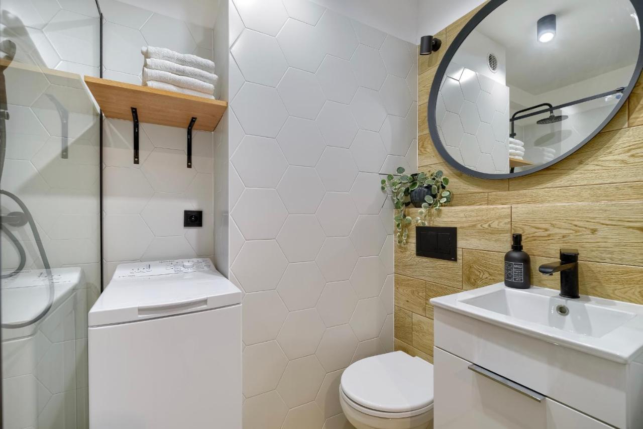 Apartament 4 Pory Roku Przy Plazy Z Widokiem Na Morze グディニャ エクステリア 写真
