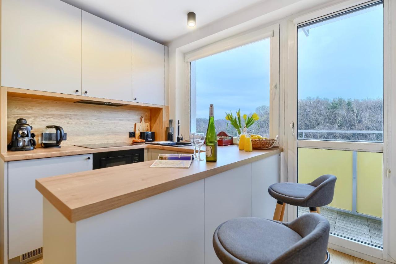 Apartament 4 Pory Roku Przy Plazy Z Widokiem Na Morze グディニャ エクステリア 写真
